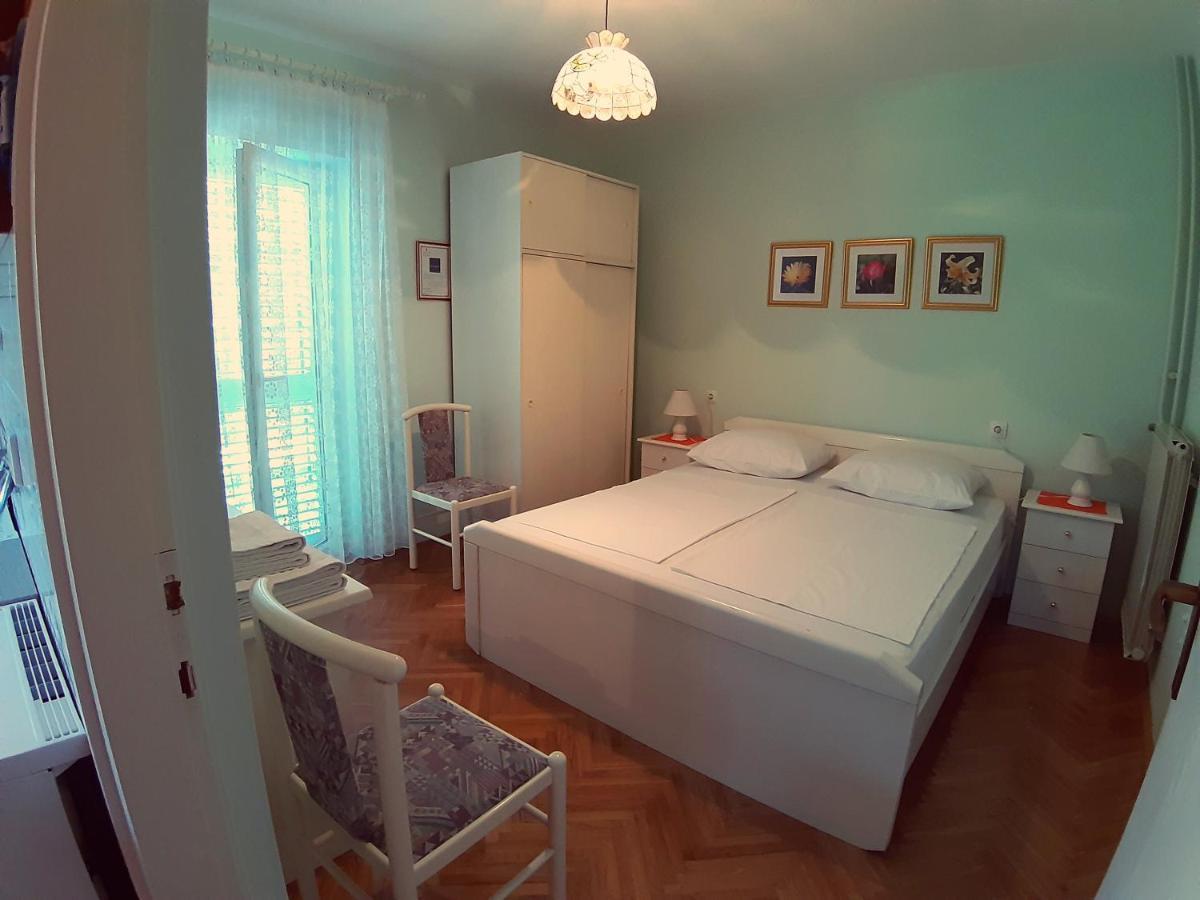 Bed and Breakfast F• R• I• E• N• D• S• Новаля Екстер'єр фото