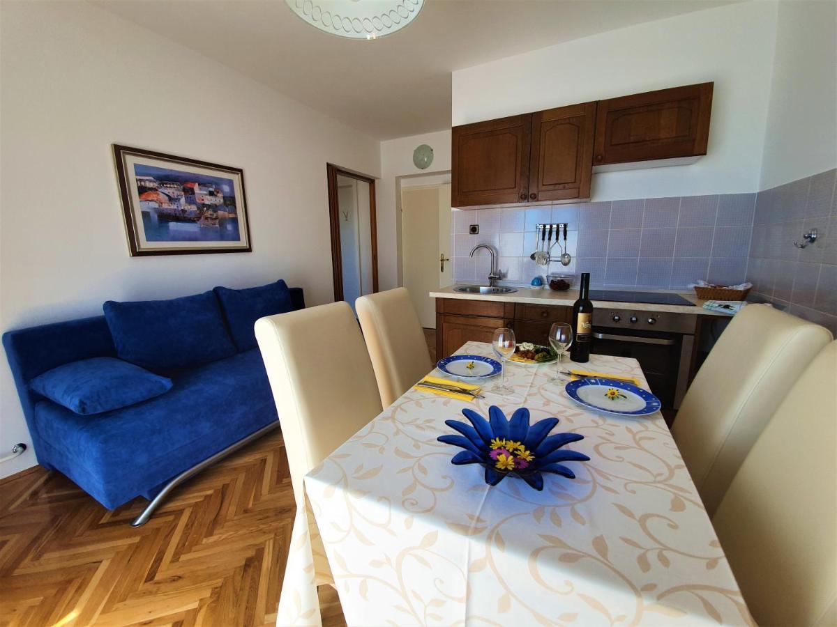Bed and Breakfast F• R• I• E• N• D• S• Новаля Екстер'єр фото